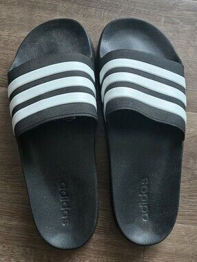 Adidas Black & White Adilette Comfort Slides Size 11 Athleisure Sandals